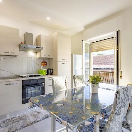Holidays In Arma Di By Wonderful Italy Apartmán *